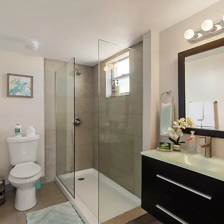 2 Bedroom 2 Bath With Patio On 11Th Collins Ave Miami Beach Exterior photo