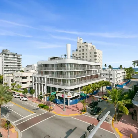2 Bedroom 2 Bath With Patio On 11Th Collins Ave Miami Beach Exterior photo