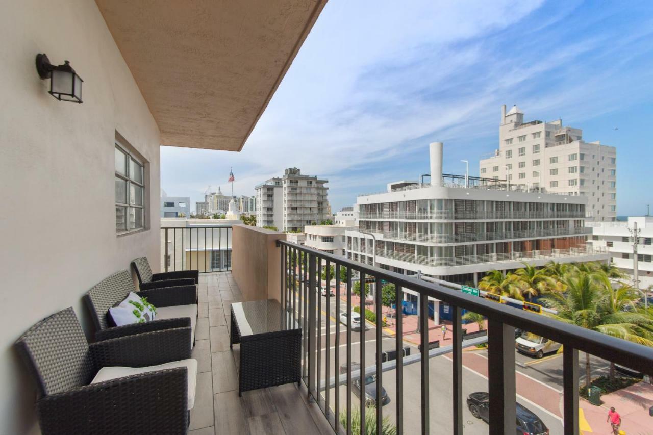 2 Bedroom 2 Bath With Patio On 11th Collins Ave Apartment *