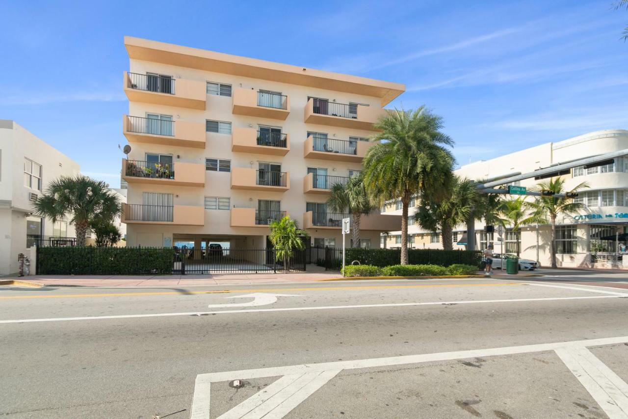 2 Bedroom 2 Bath With Patio On 11th Collins Ave