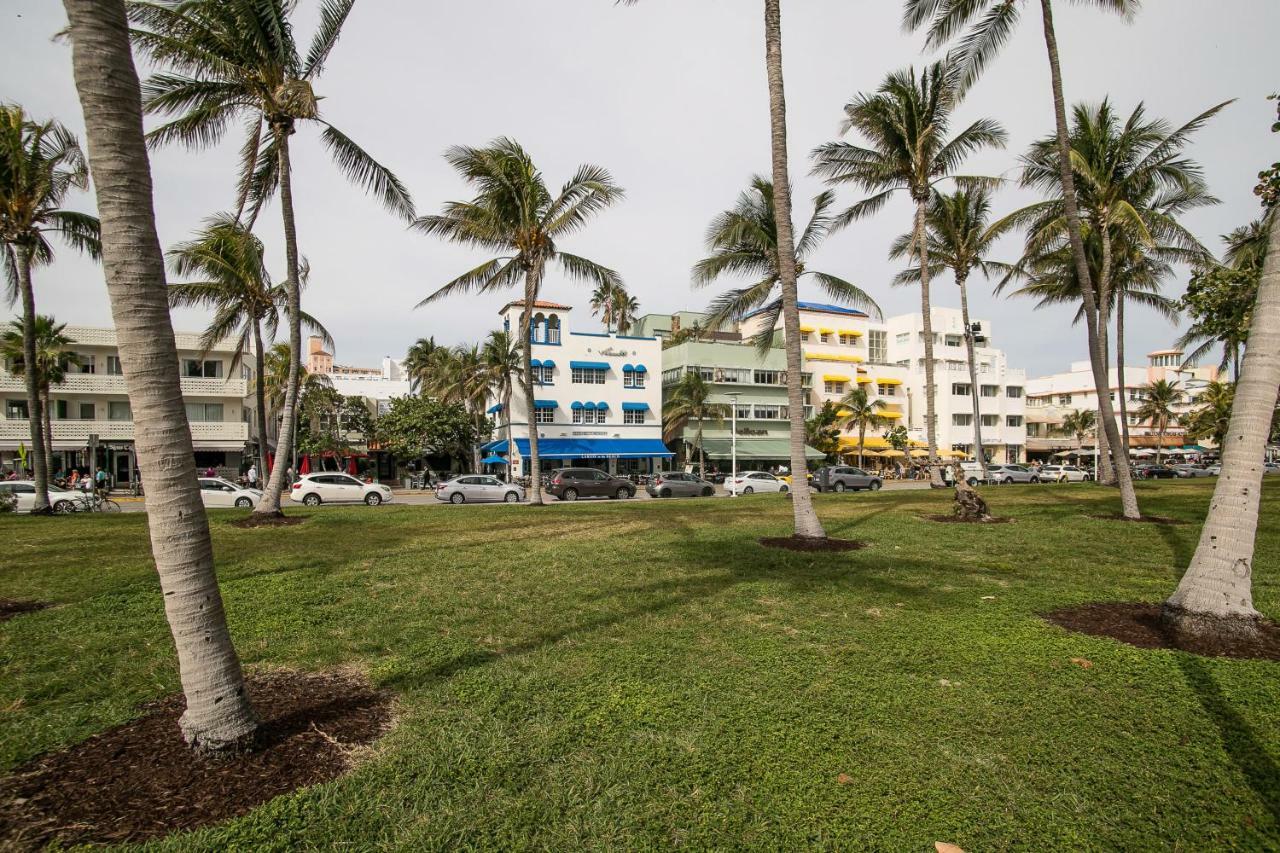Apartment 2 Bedroom 2 Bath With Patio On 11th Collins Ave *